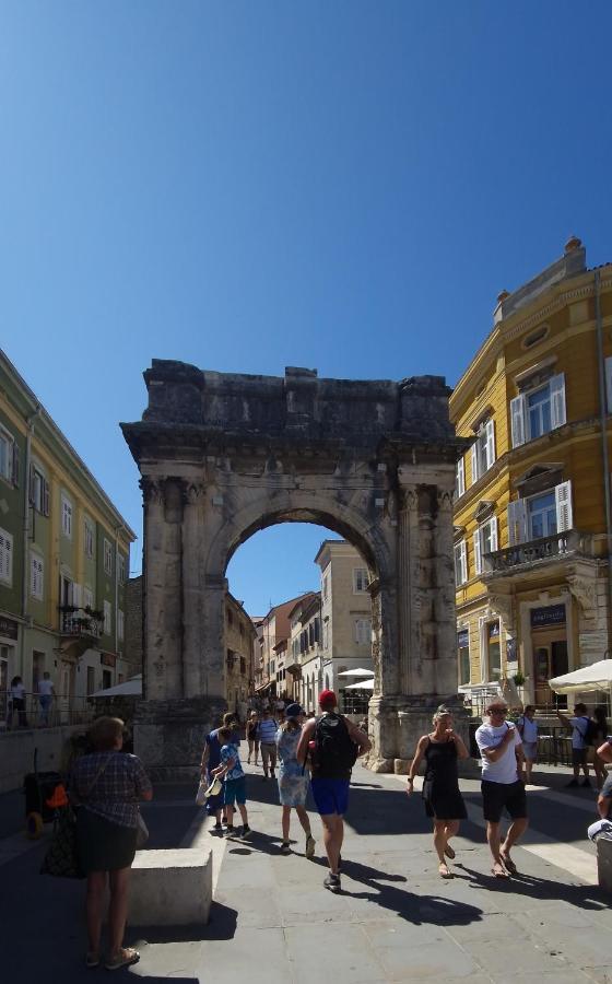 Mc Centar Apartman Apartman Póla Kültér fotó